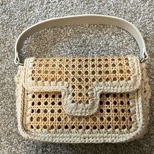 Wicker shoulder bag